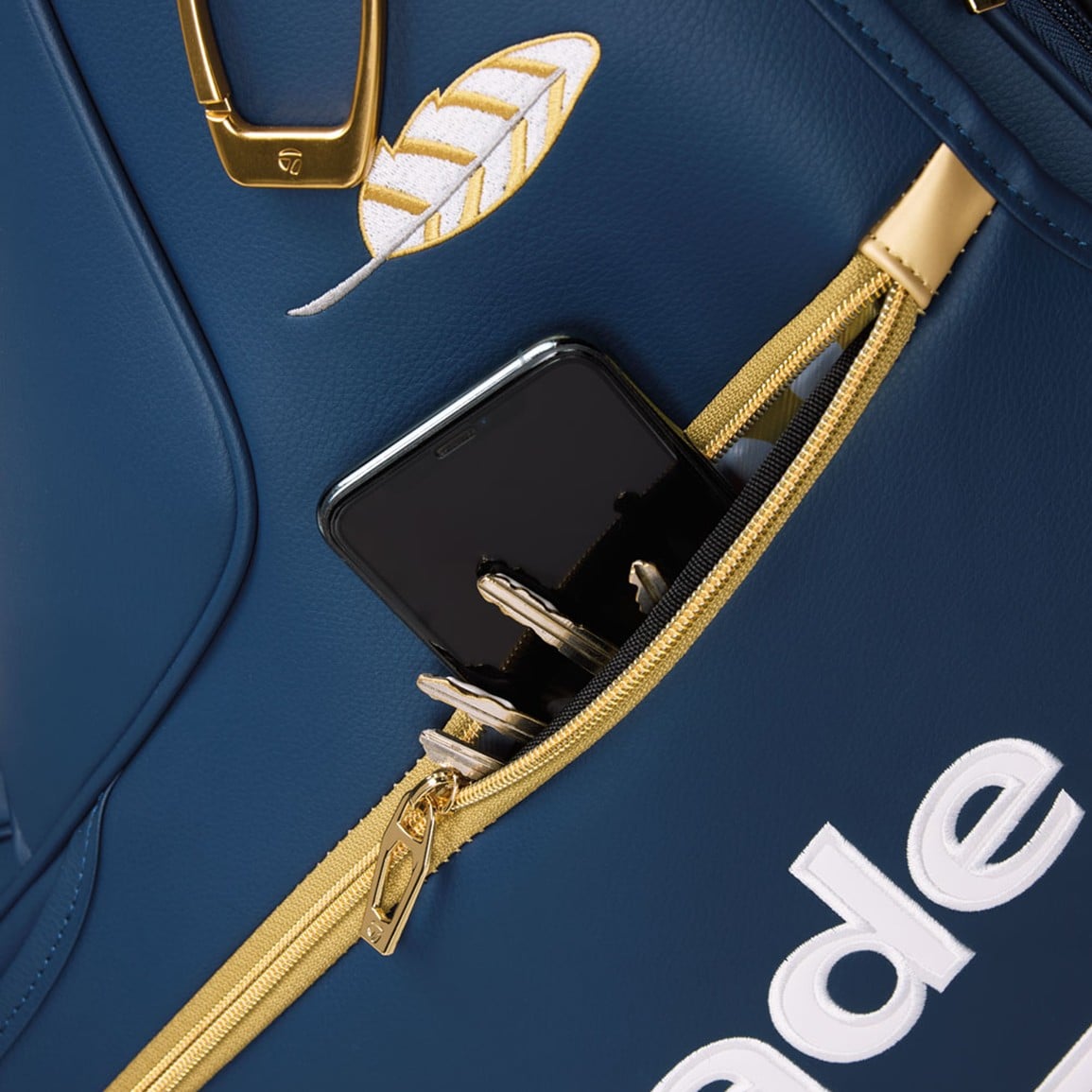 TM23PRO CHAMPIONSHIPスタッフバッグ TaylorMade Professional Championship Staff Golf Bag | TGW