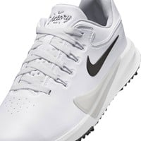 NIKE Victory Pro 4 Golf Shoes, White/Black