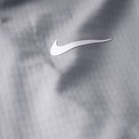 NIKE Men's Victory 1/2 Zip Golf Pullover, Light Grey